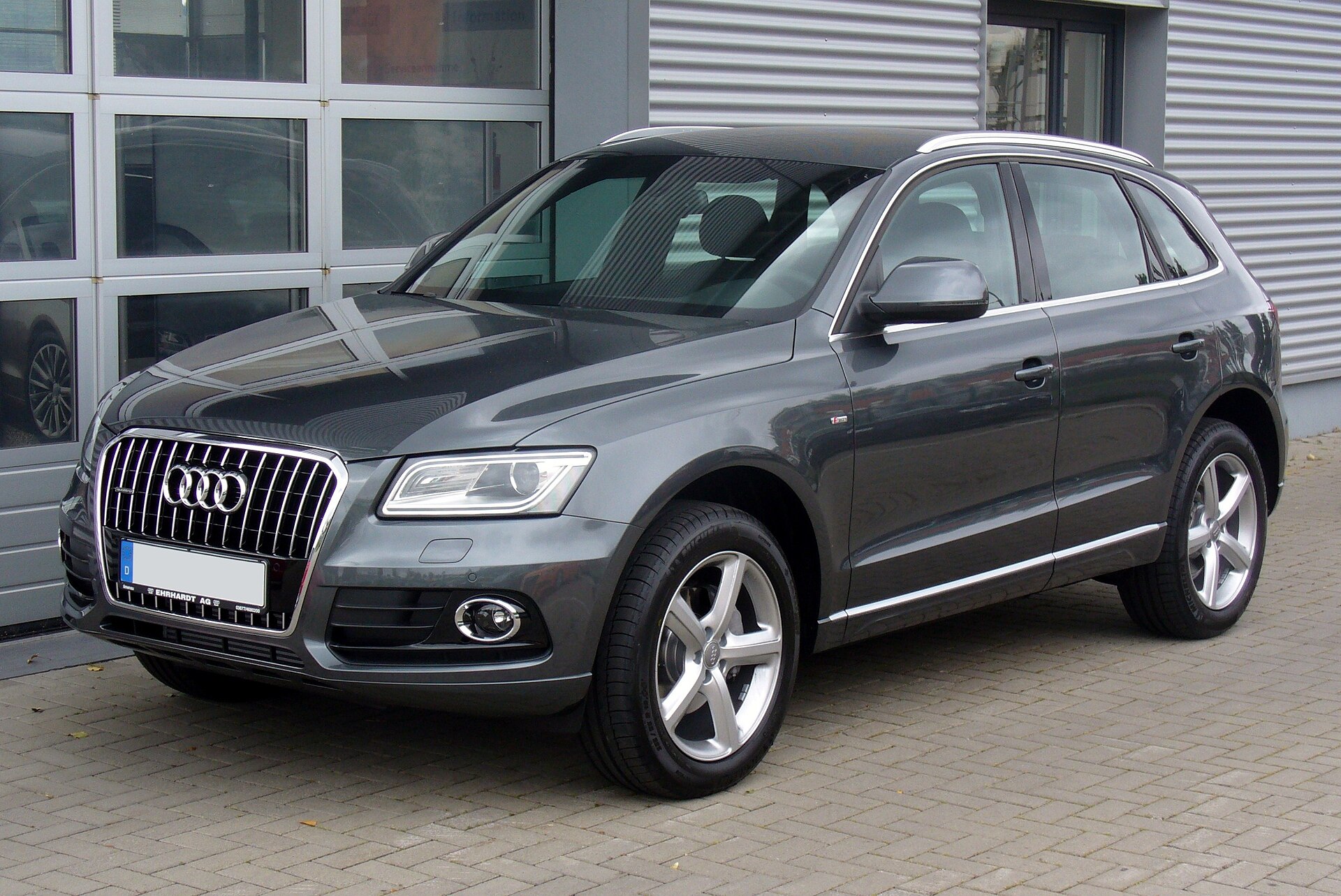 Audi Q5 8R Alınır mı? TFSI, TDI, S tronic ve quattro kapak görseli
