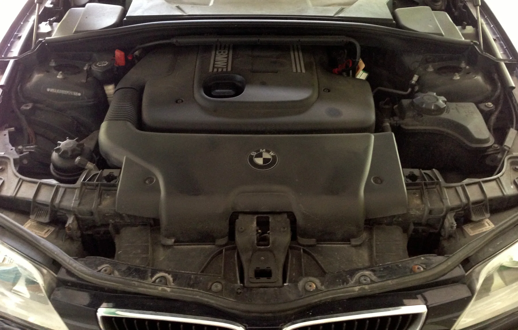 BMW M47 dizel motor görünümü