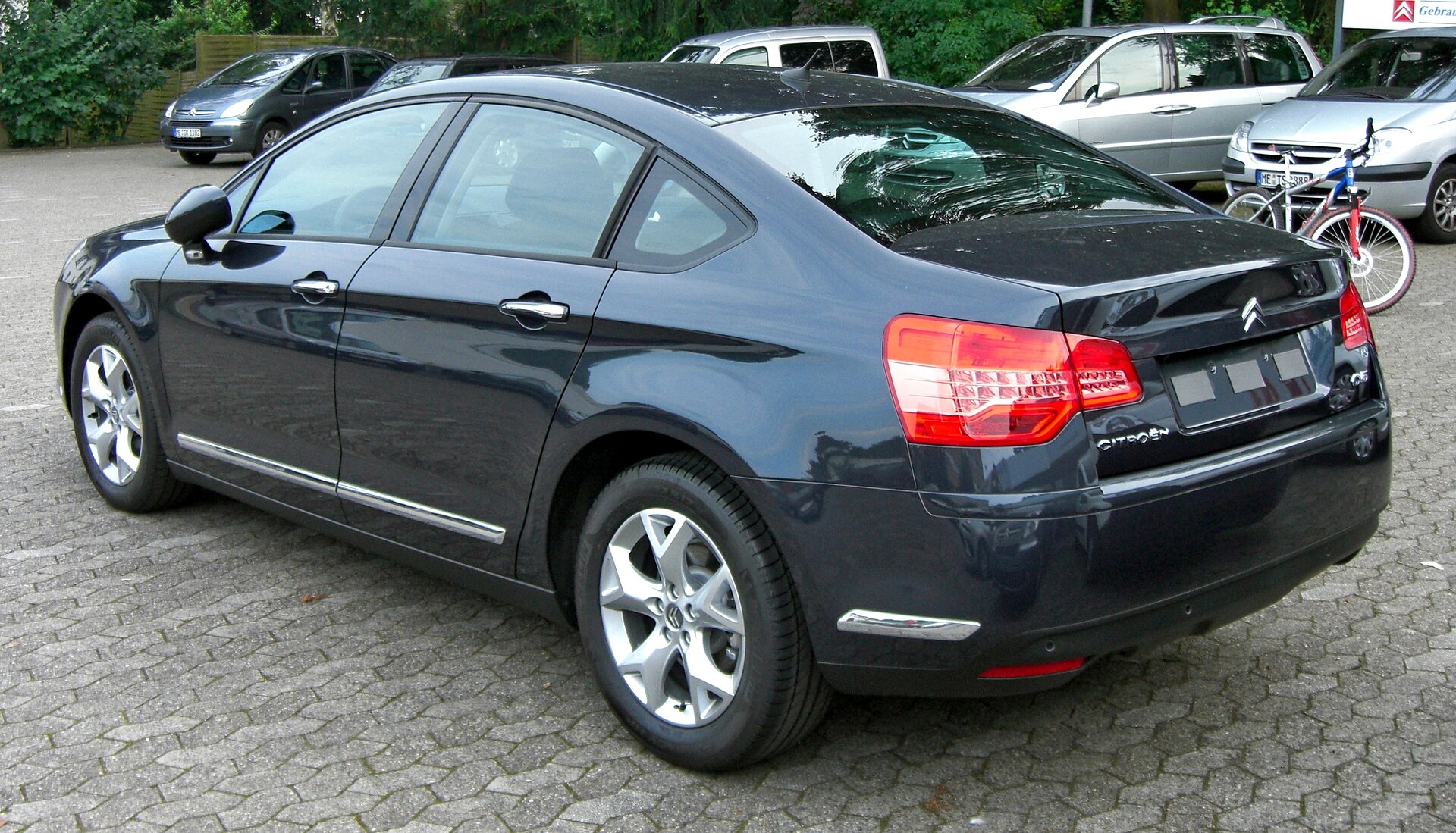 Citroën C5 X7 arka tasarımı