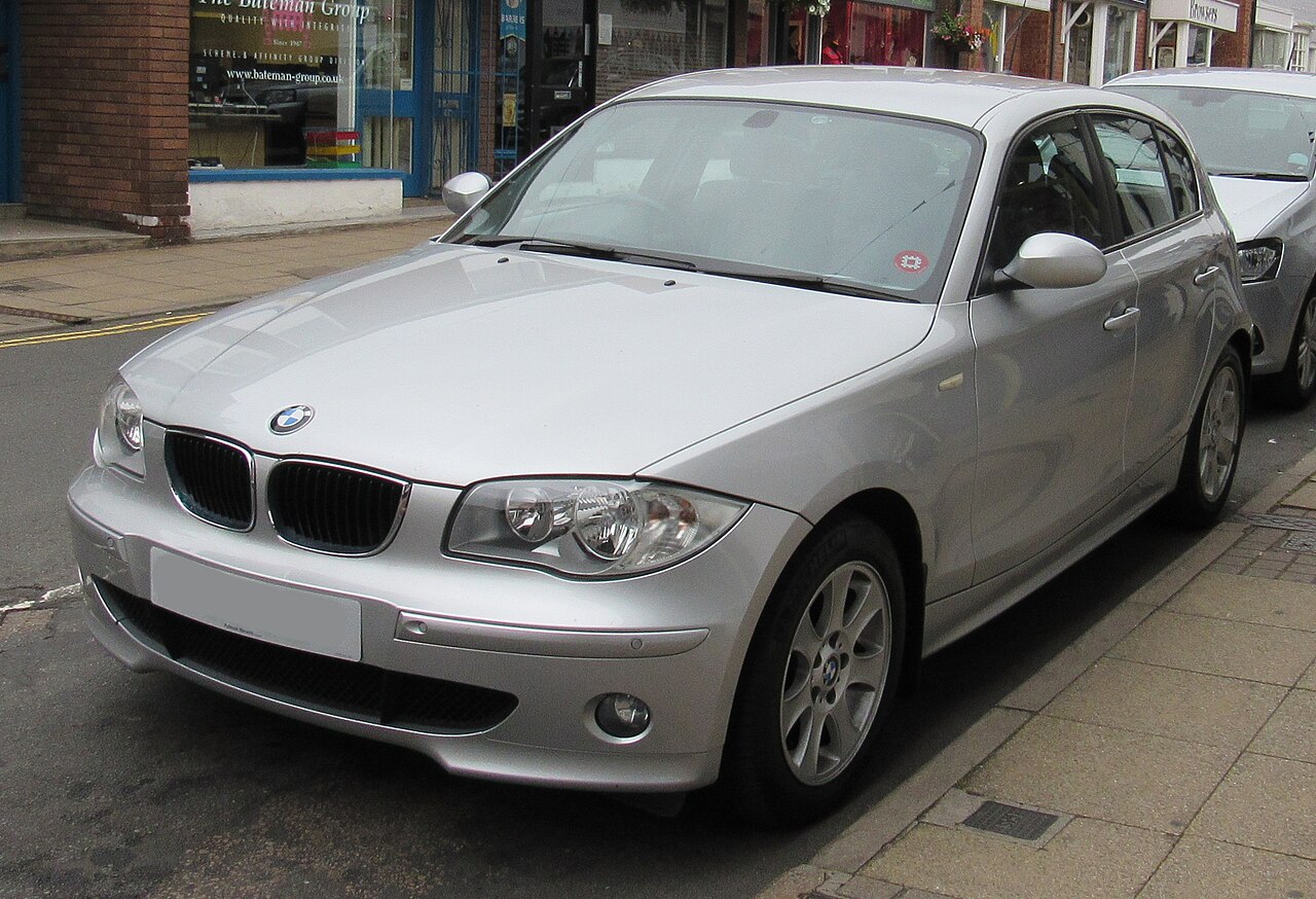 BMW E87 120d SE ön görünüm