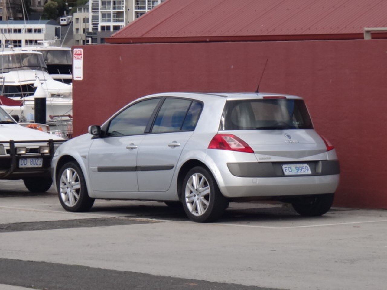 Renault Megane II Dynamique beş kapılı hatchback