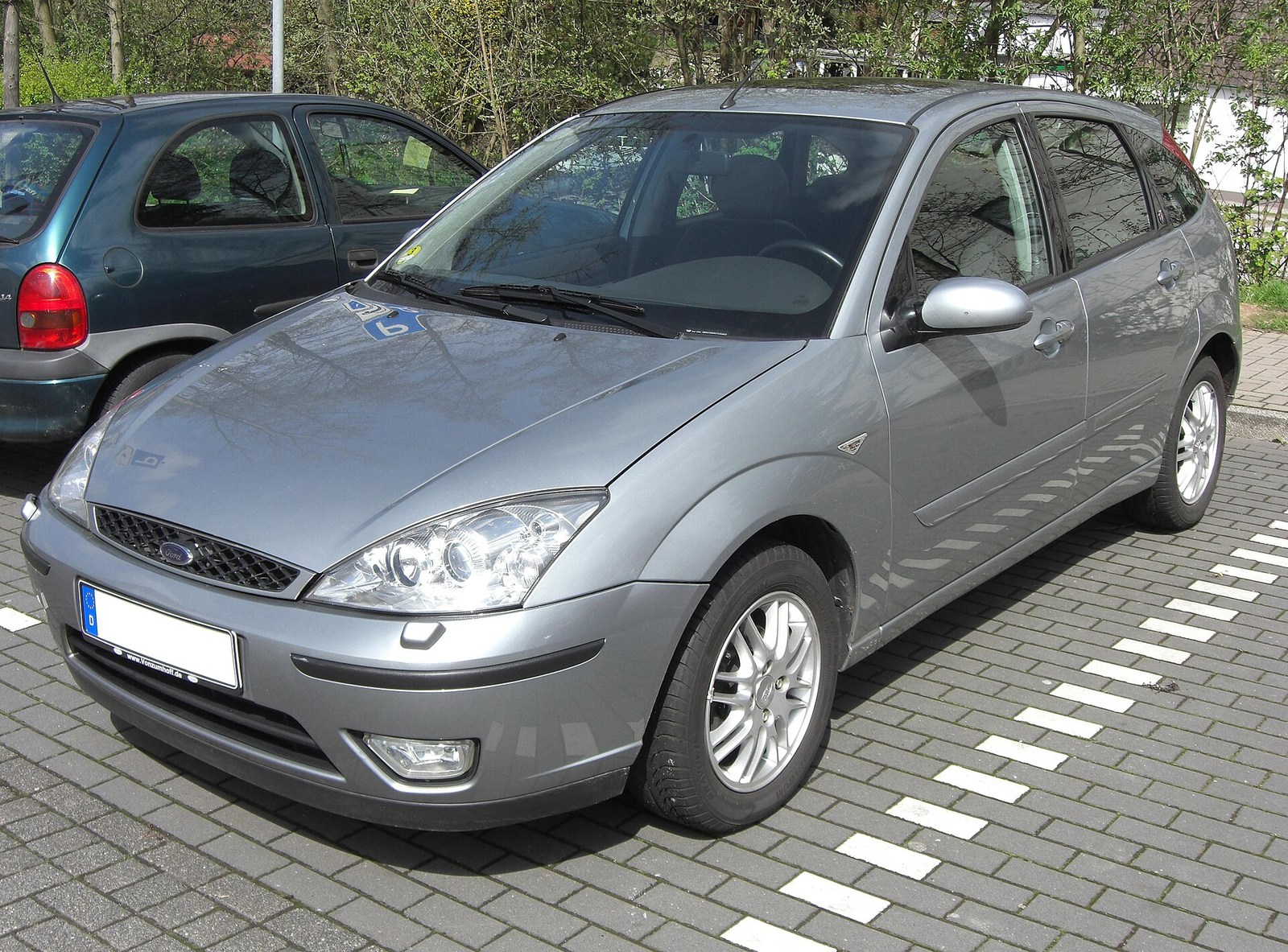 Ford Focus 1 Alınır mı? 1.6 Zetec, 1.8 TDCi ve Otomatik kapak görseli