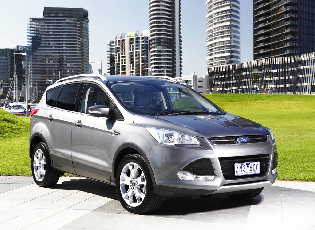 Ford Kuga II görünüm 2