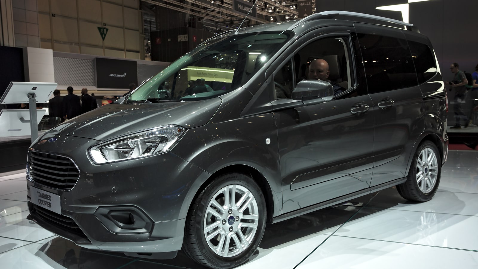 Ford Tourneo Courier Alınır mı? TDCi ve EcoBoost kapak görseli