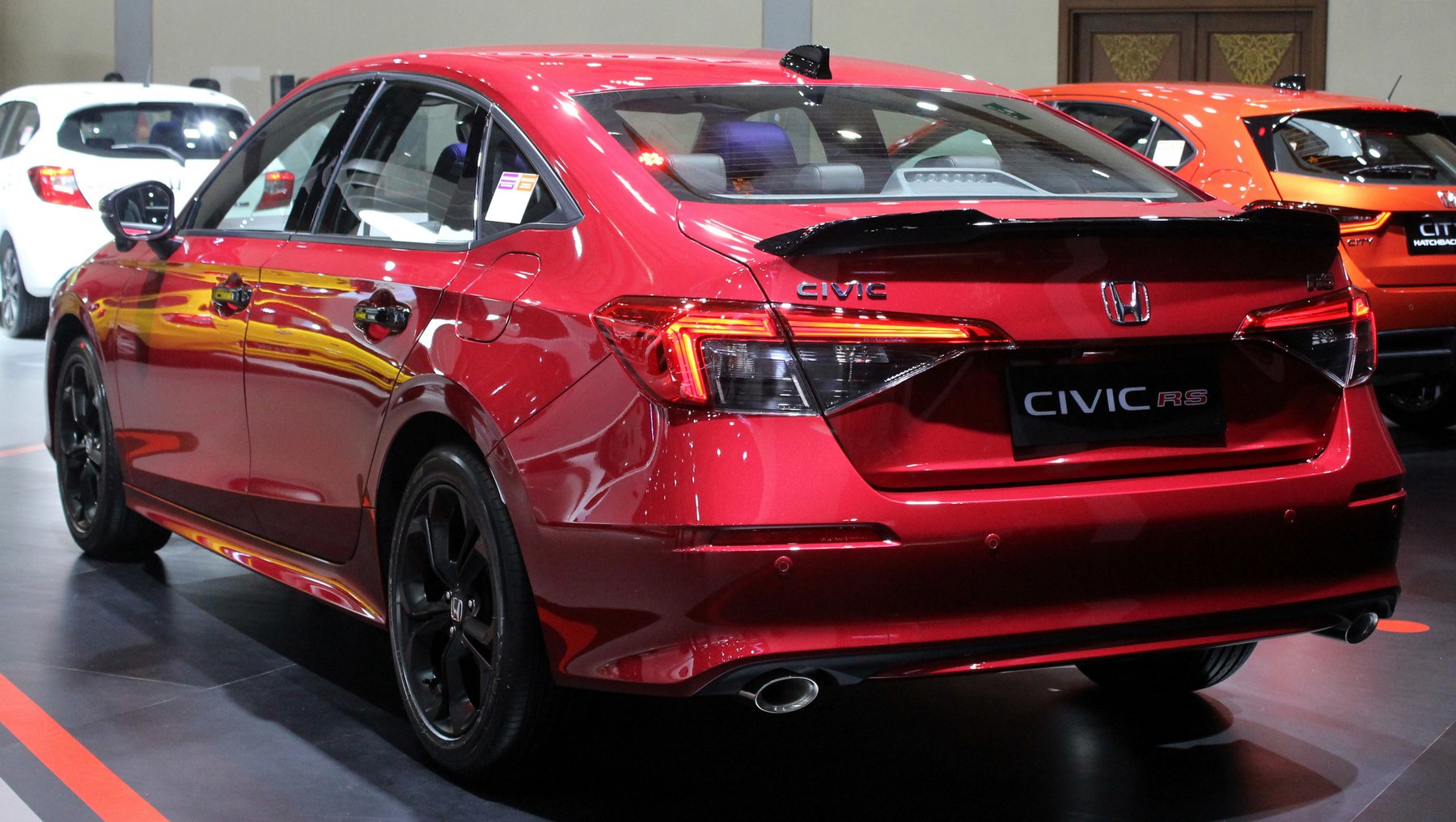 Honda Civic FE1 arkadan görünüm