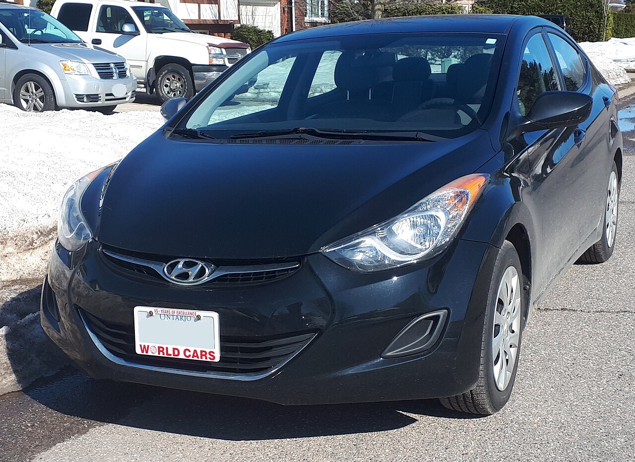 Hyundai Elantra MD makyaj öncesi ön görünüm