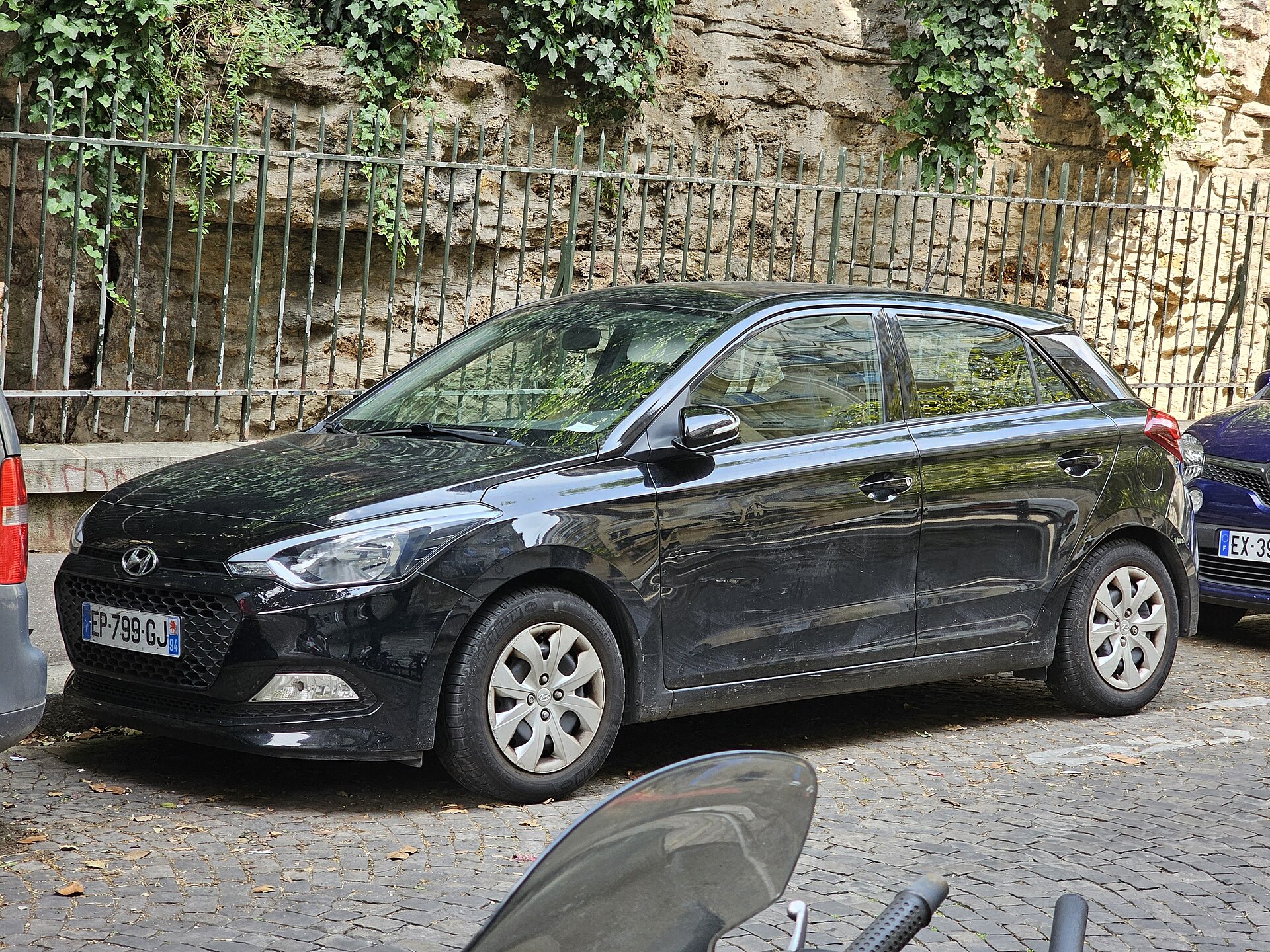 Hyundai i20 GB Black Diamond gövde ayrıntısı