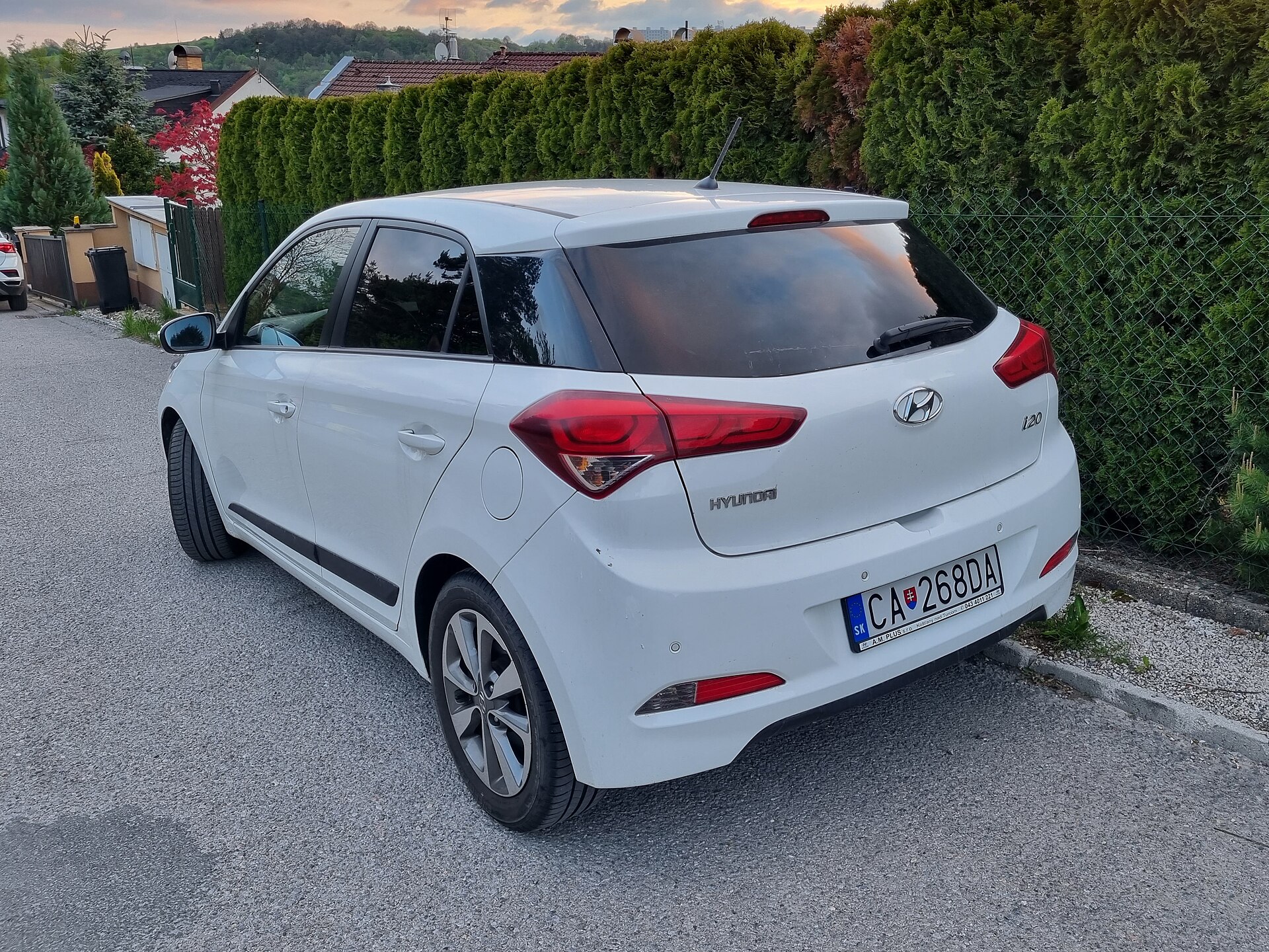 Hyundai i20 GB arka görünüm