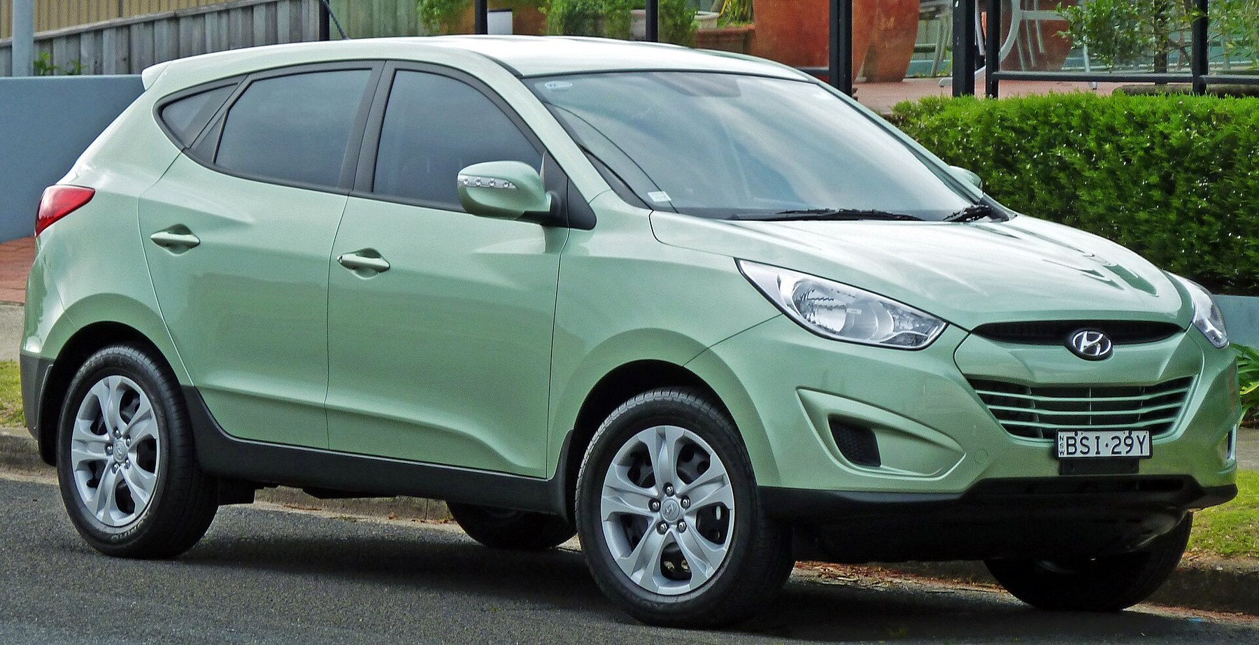 Hyundai ix35 Alınır mı? 1.6 GDI, 2.0 CRDi, Otomatik ve 4x4 kapak görseli