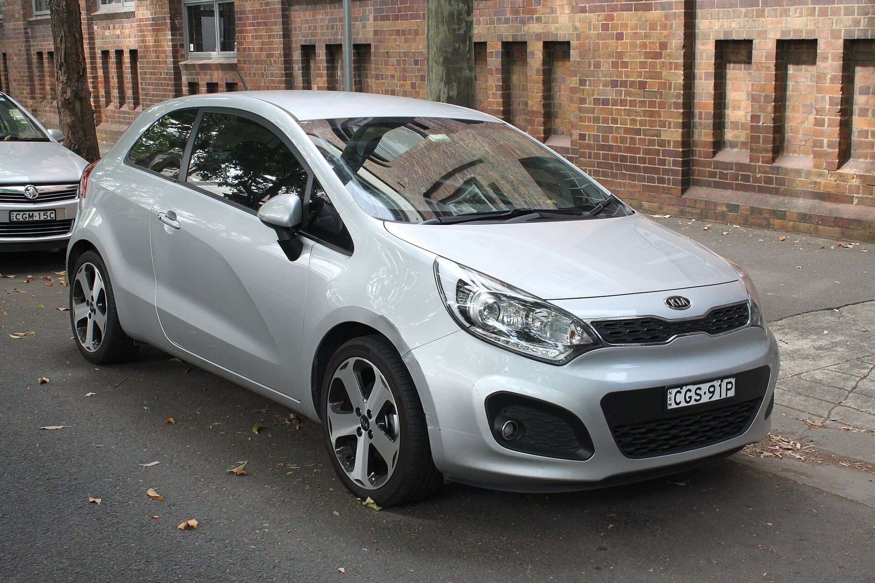 Kia Rio UB üç kapı dış görünüm