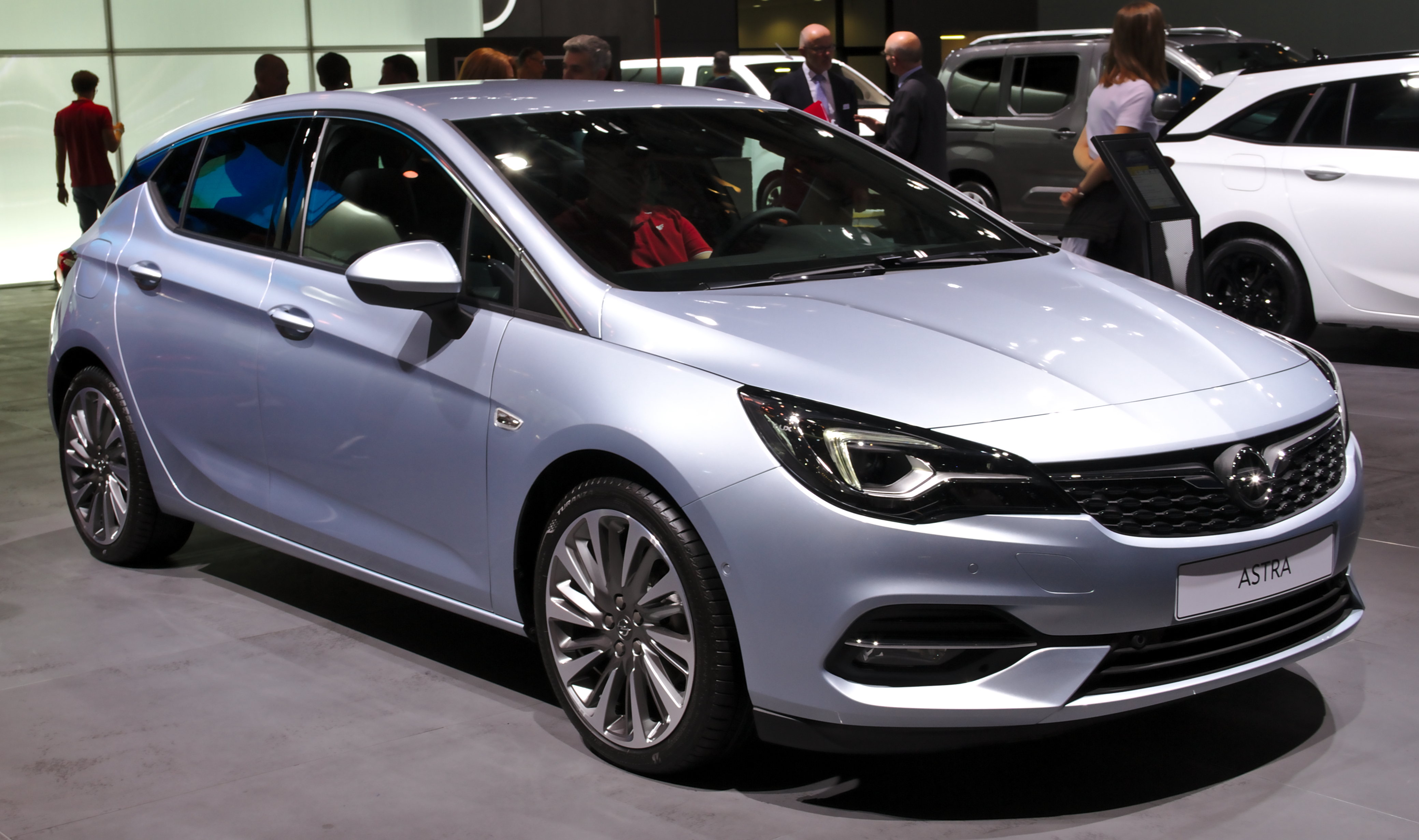 Opel Astra K 1.6 CDTI Alım Rehberi: Zincir, DPF ve AdBlue: dış görünüm ve gövde ayrıntısı 2