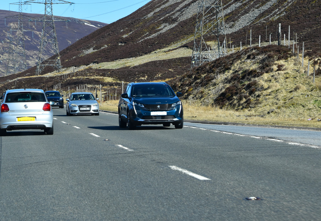 Peugeot 3008 II Alım Rehberi: PureTech, BlueHDi ve EAT8: dış görünüm ve gövde ayrıntısı 3
