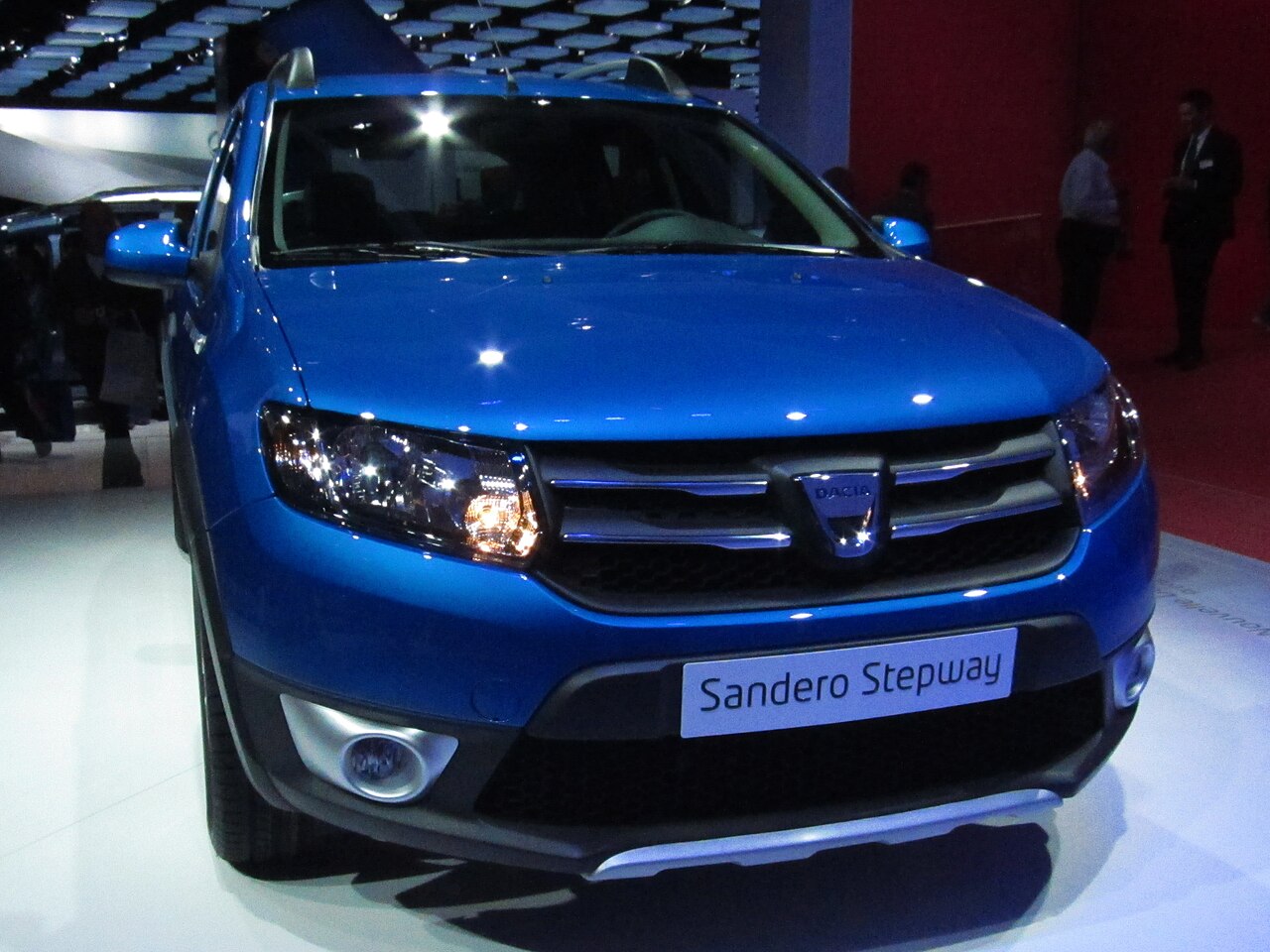 Dacia Sandero Stepway II ön görünüm