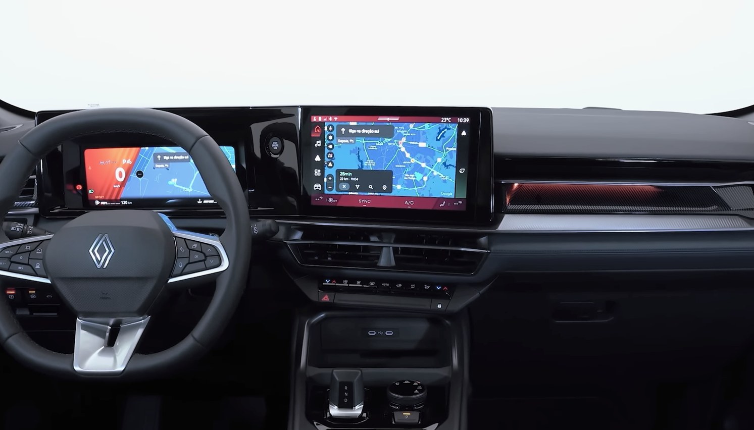 Renault Boreal çift ekran ve direksiyon detay kırpımı
