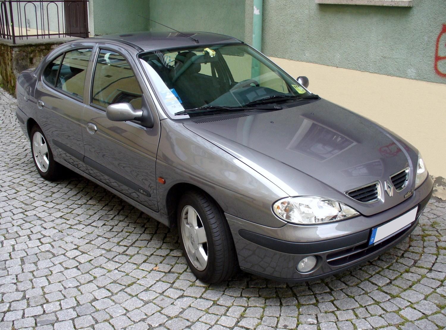 Renault Megane 1 Alınır mı? 1.6 8V, 16V, LPG ve Otomatik kapak görseli