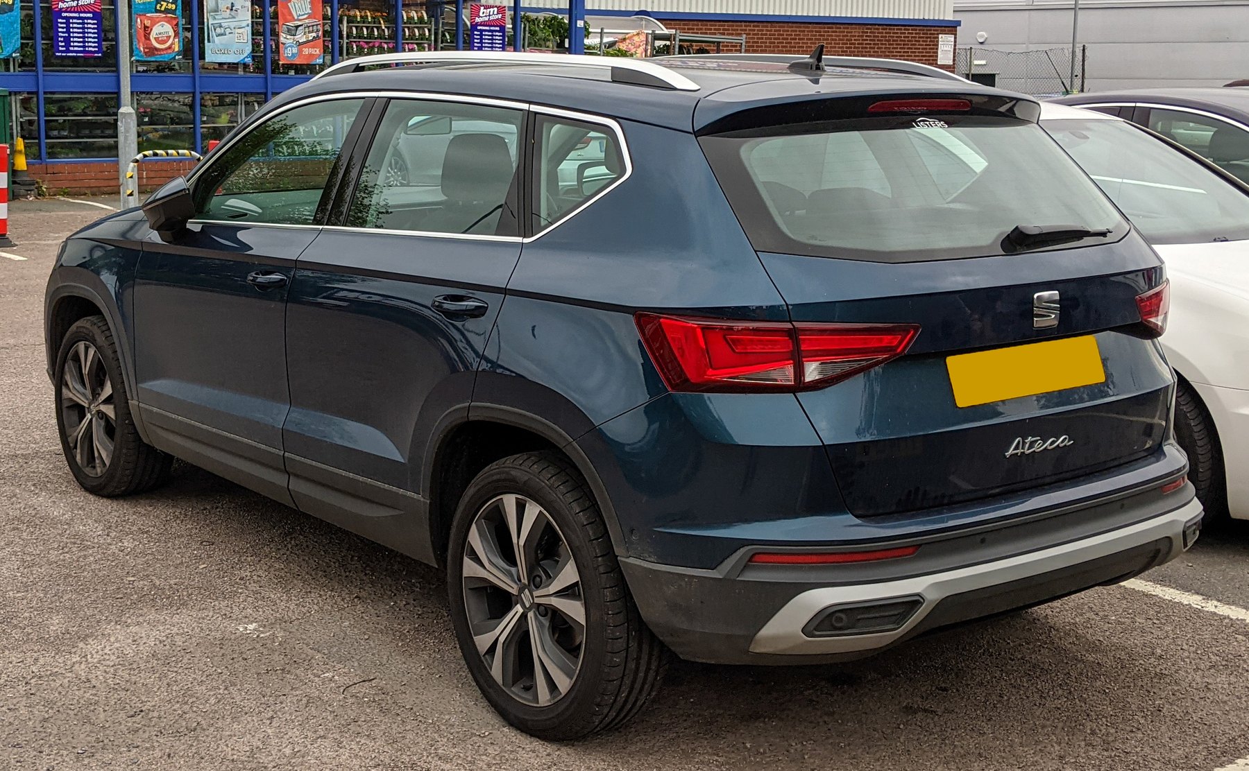 SEAT Ateca arka görünüm ve bagaj kapağı