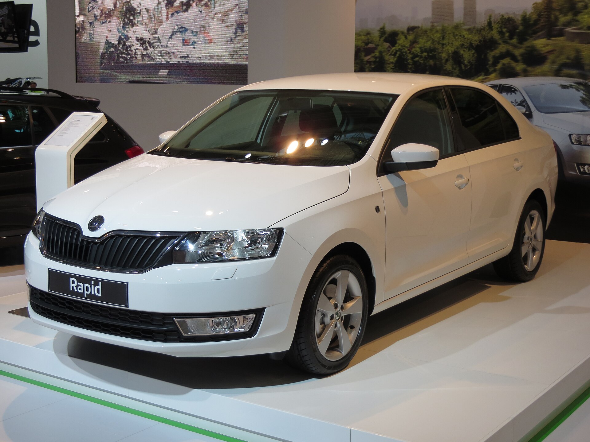 2012 Škoda Rapid NH liftback önden görünüm