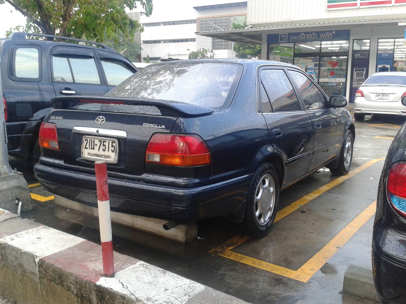 Toyota Corolla E110 sedan arka görünüm