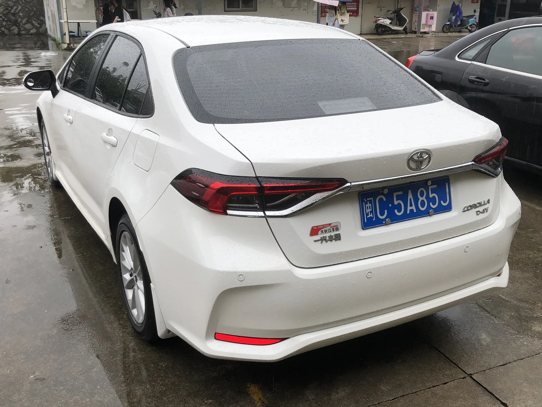 Toyota Corolla E210 görünüm 4