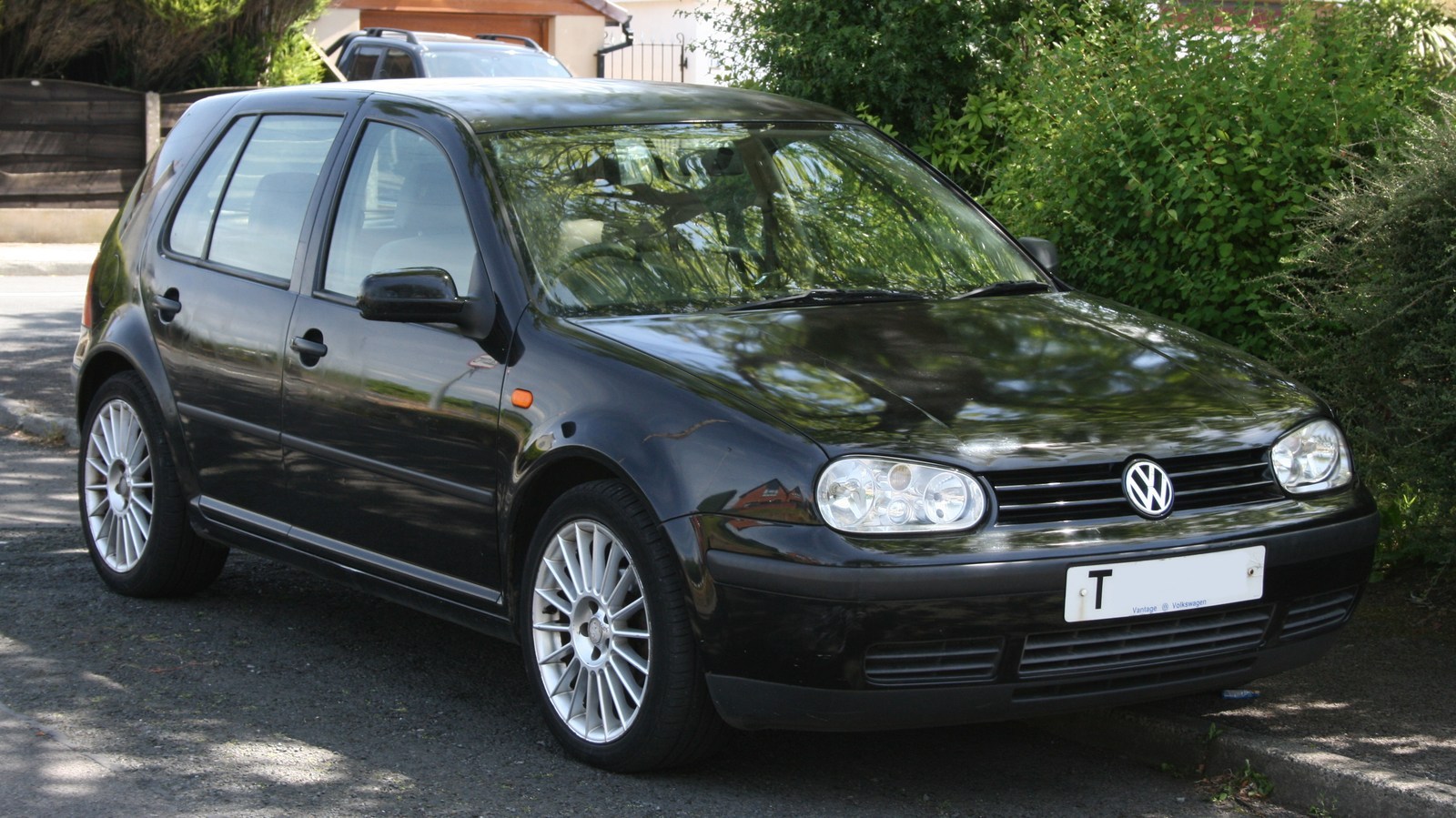 1999 Volkswagen Golf 4 1.6 önden