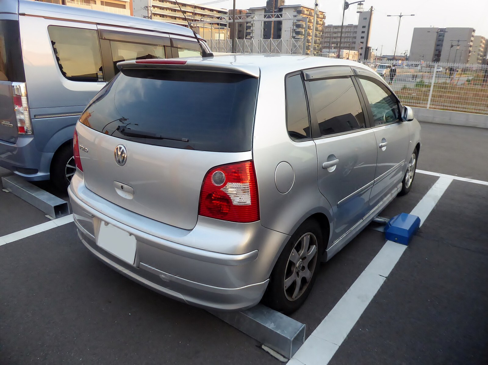 Volkswagen Polo 9N2 sedan arka görünüm